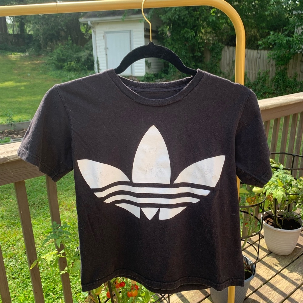 Adidas small t shirt